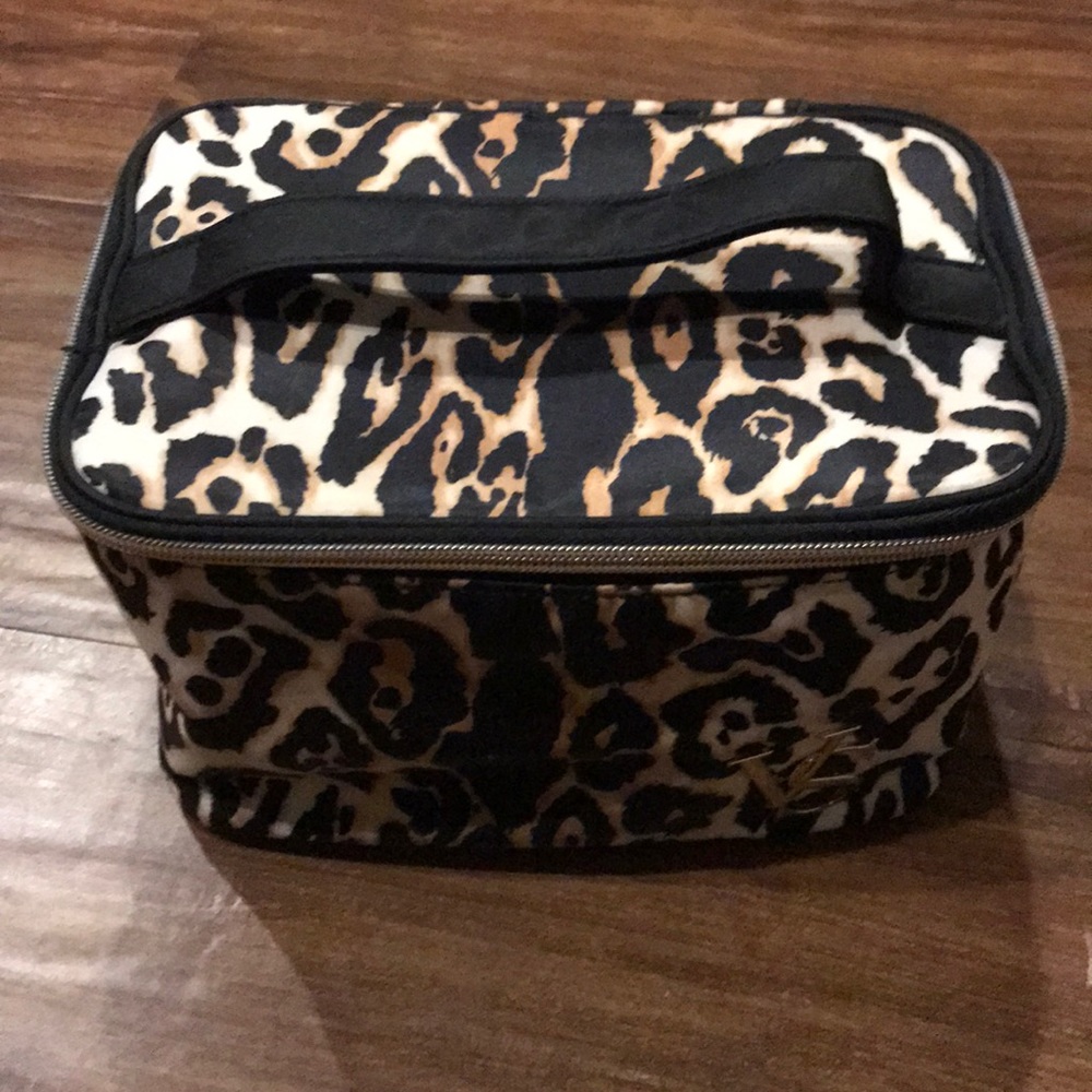 VS Make Up Case